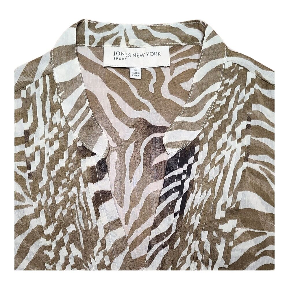 Jones New York Sport Zebra Animal Print Women's Top Blouse Small Green & White